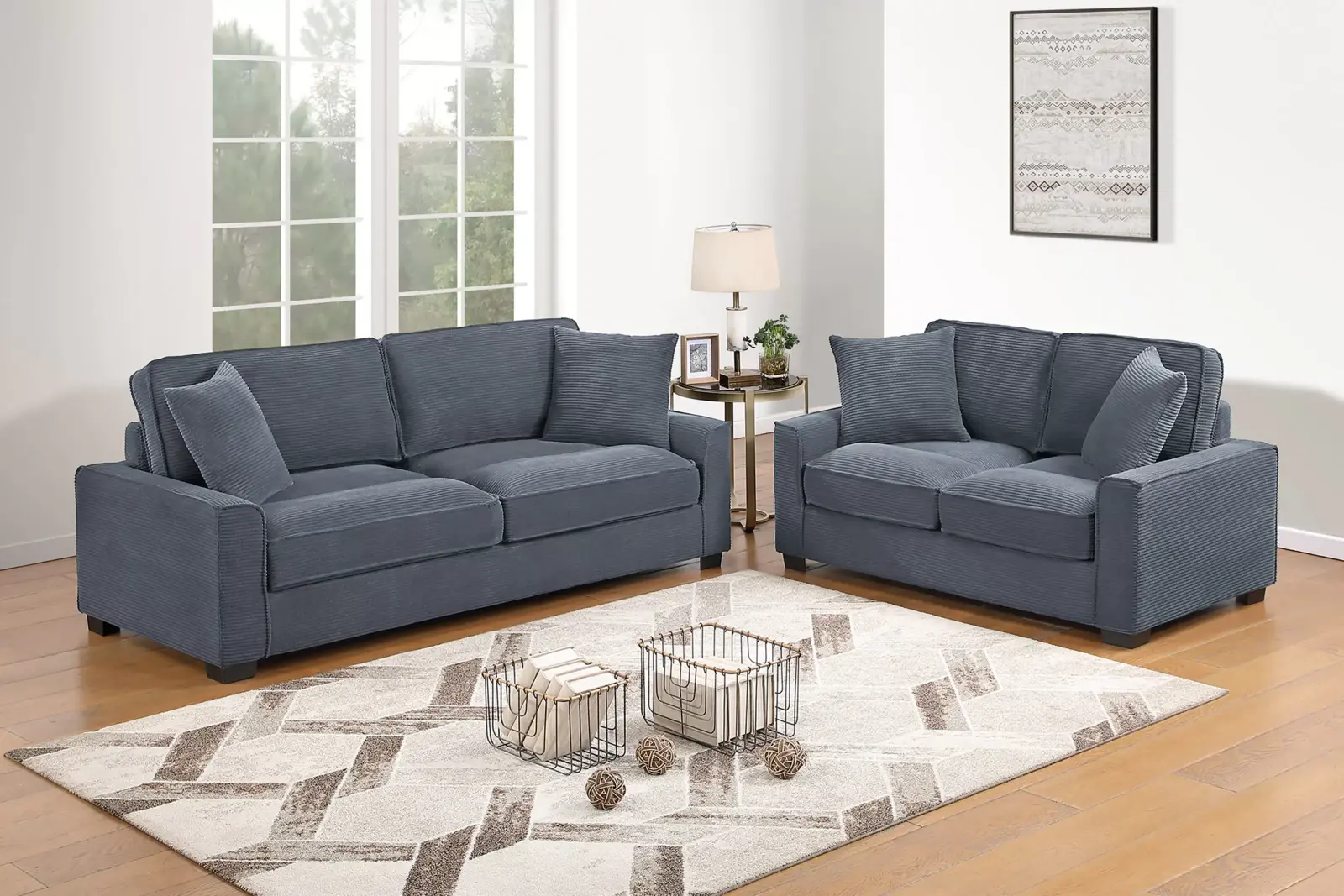 Juego de sala de dos piezas en Gris oscuro: sofá y loveseat de pana con brazos rectos acolchados, vista oficial de Poundex 1 del juego exacto de sofá y loveseat F8392